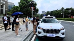 百度无人自动驾驶落地广州，小雷体验后感觉不输出租车